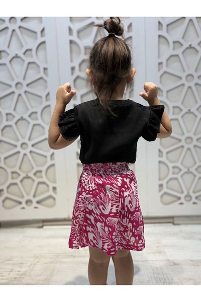KUMRUNUN DÜNYASI Butterfly Embroidered Sleeve Detail T-Shirt Colorful Ruffle Hem Girls' Bottom Top Set
