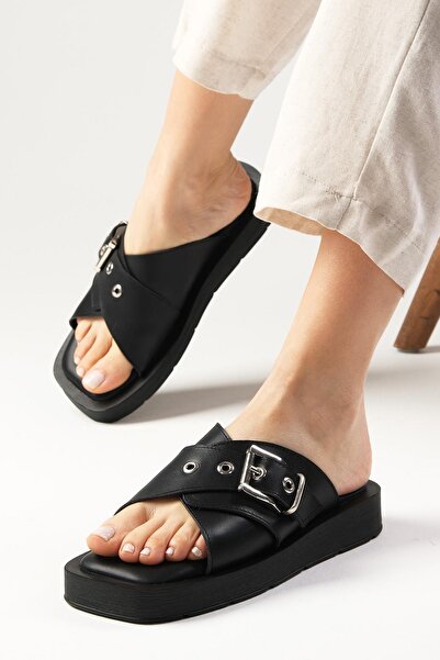 Mio Gusto Papuci de damă Babes din piele naturală cu cataramă neagră cu talpă groasă