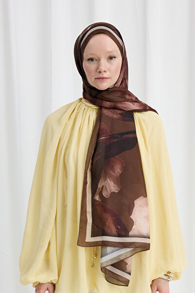 cs camellia scarf مجموعة لوتس سوفت - بني