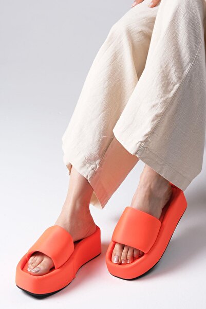 Mio Gusto Anika Orange Color Thick Soled Women's Stretch Fabric Slippers