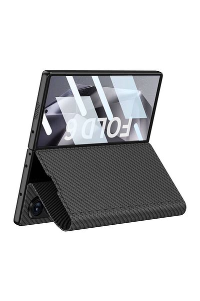 System Com حافظة لهاتف Galaxy Z Fold 6 مصنوعة من ألياف الكربون ومشبك مغناطيسي مع حامل بطاقات SYS Kıpta Cover-أسود