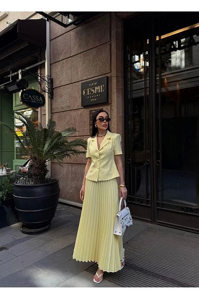 Diemmood Women's Yellow Short Sleeve Jacket and Pleated Suit