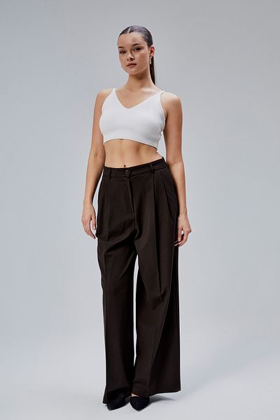 Bolivente Bitter Brown Loose Cut Pleated Fabric Trousers
