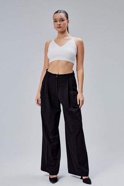 Bolivente Black Casual Cut Pleated Fabric Trousers