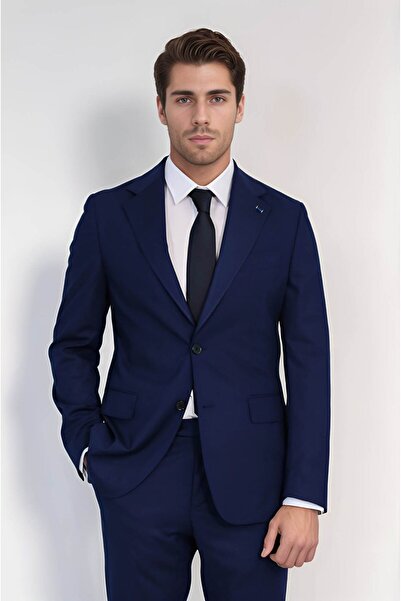 Velvarde /بدلة صوفية ذات ياقة أحادية ضيقة باللون الكحلي