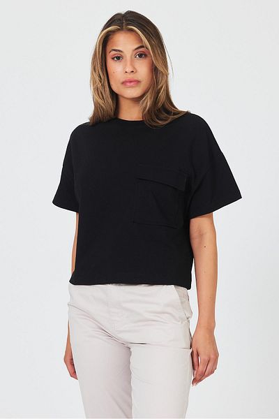 VENA Tricou negru Jayla pentru femei cu decolteu triplu - Detaliu buzunar