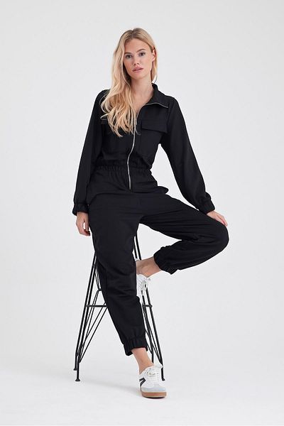 VENA Women's Emily Black Stand Collar Jumpsuit