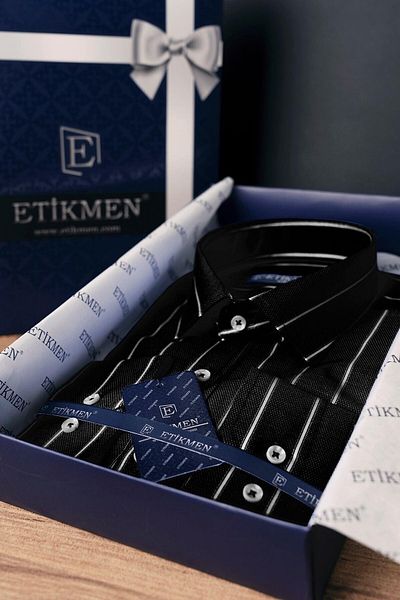 Etikmen Μαύρο και άσπρο ριγέ ανδρικό πουκάμισο σε συσκευασία δώρου