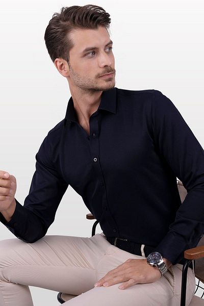 Etikmen Тъмносиня сатенена мъжка риза Slimfit - подаръчна опаковка