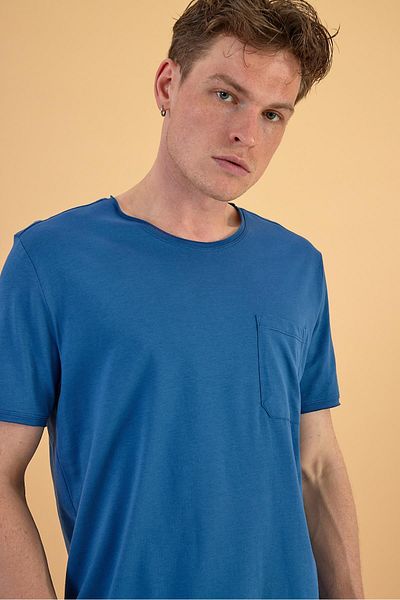 VENA Ανδρικό μπλουζάκι Simon Navy Basic με λαιμόκοψη και λεπτομέρεια τσέπης