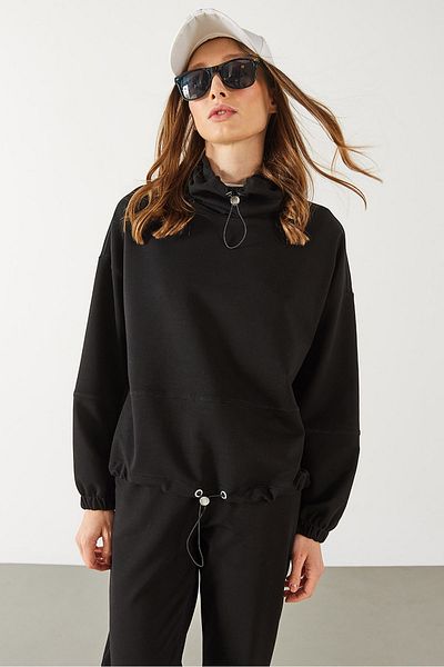 VENA Суитшърт с яка Norah Regular Fit - ЧЕРЕН