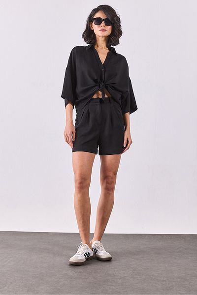 VENA Women's Pleated Lyocell Shorts - Black