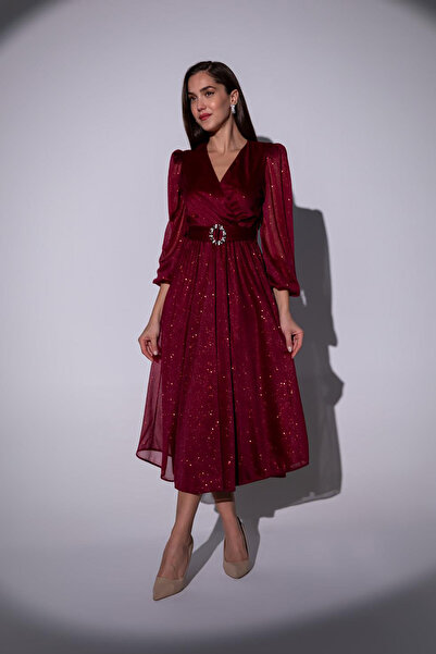 XXL BUTİK Kadın kemerli kruvaze yaka simli gece elbisesi