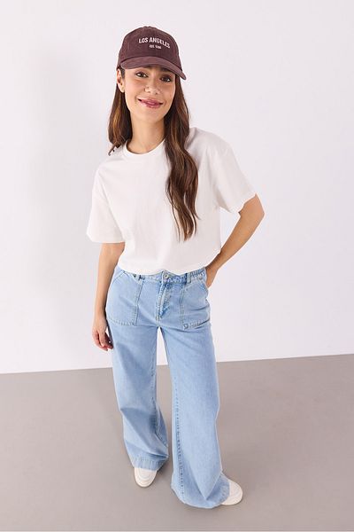 VENA Κοντομάνικο T-shirt - Crop Top σε Σχήμα Ελεφαντόδοντου