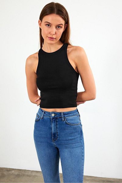 VENA Sandra Halter Top Crop Tank - Negru