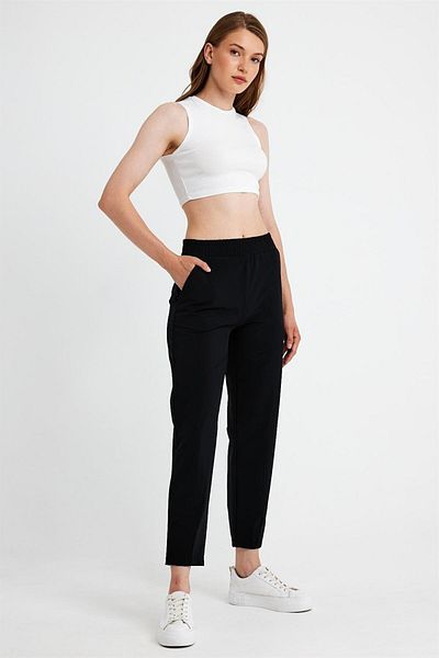 VENA Norah Relaxed Fit Parachute Fabric Trousers - Black