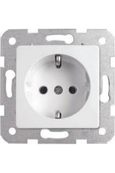 NcK Viko Linnera Grounded Socket White Excluding Frame