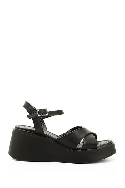 GÖNDERİ(R) Women / Girls Black Cross Strap Ankle Strap Wedge Heeled Sandals
