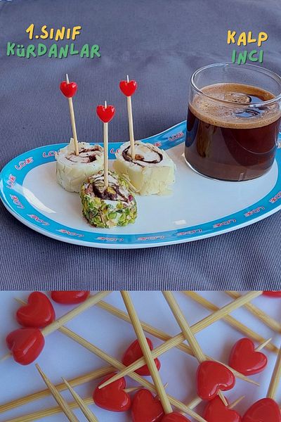 Armashine 75Pcs Red Heart Beads Cake Toothpicks - Party Toothpicks with Lover Heart for Picnic