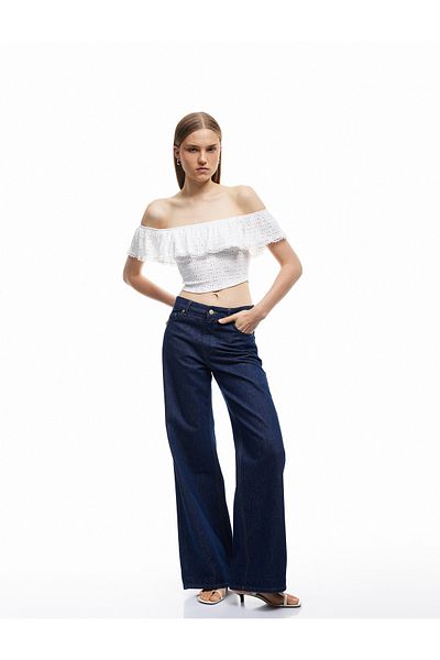 Koton Sleeveless Lined Slim Fit Scalloped Embroidery Ruffle Off-The-Shoulder Crop Blouse