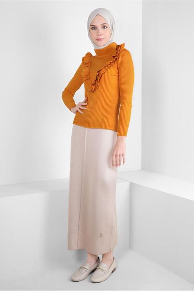 Alvina 44070 Model Ruffle Detailed Sweater