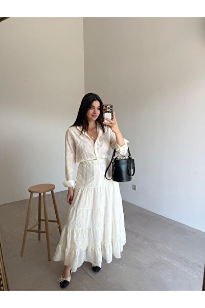 Bade Butik فستان مطرز بخصر مطاطي كريمي