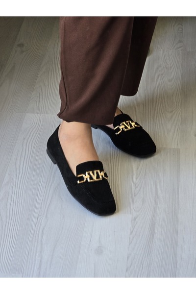 Melinta Shoes حذاء باليرينا نسائي من Melinta بإبزيم حجري من جلد الغزال باللون...
