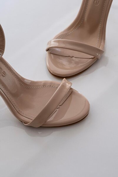 sovrana Boty na vysokém podpatku - Lakovaná kůže s jedním páskem