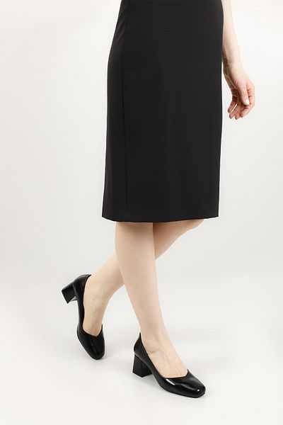 GÖNDERİ(R) Women/Girls Black Patent Leather Blunt Toe Medium Thick Heeled Genuine Leather Shoes