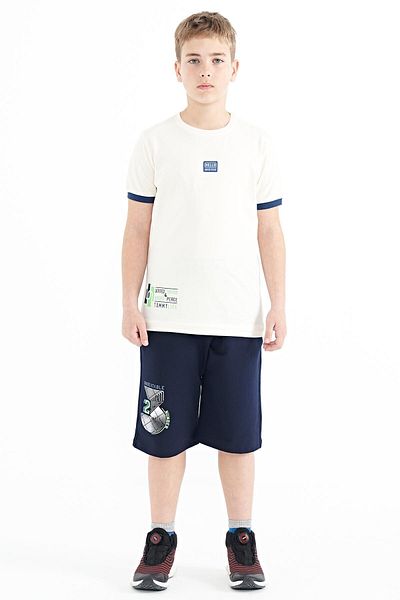 TOMMY LIFE Ecru Printed Standard Mold O Neck Boy's T-shirt - 11097