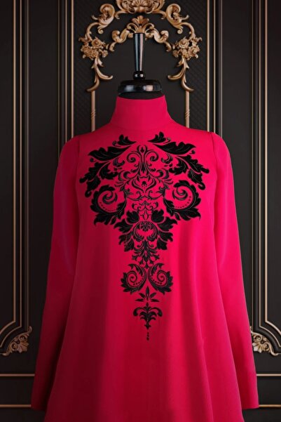 Muslima Wear Diadema Ruby Red Siyah Çiçek Desenli Aplikeli Nakış Elbise