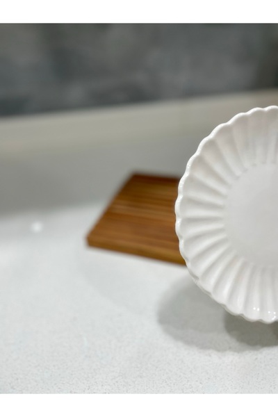TERRACO Handmade Ceramic Plate , Coaster 17 cm Relief