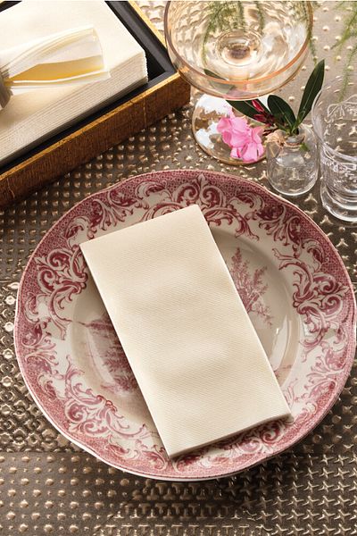 NapkinStore 50 Pieces Airlaid (Cream) Fabric Textured Napkin 40*40 1/4 Fold