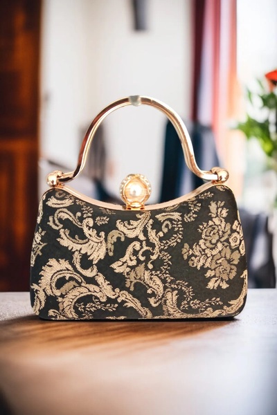 GUİZA Geantă de rochie de seară argintie cu detaliu de piatră - KumSim, desch...