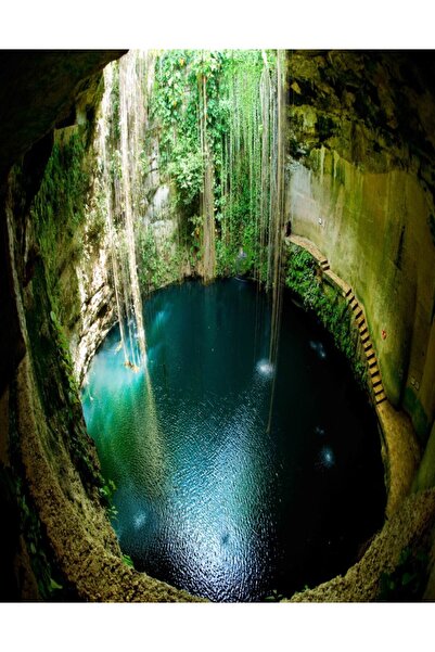 media Fototapet Lacul din adancuri, 200 x 255 cm