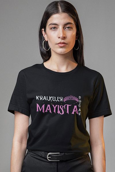 qoeuyl boutique Queens Are Born This Month Printed Mother Wife Gift for Dear Friend 100% Cotton Black Women's T-Shirt