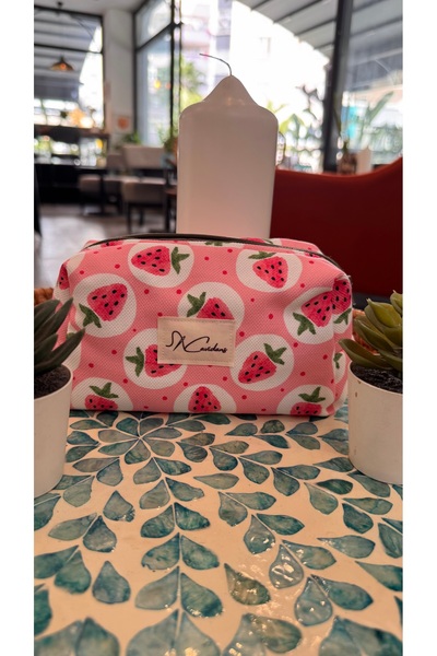 cavidans Çilekli makyaj çantası