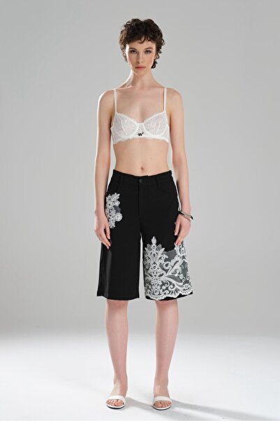 tw3 Γυναικείο σορτς βερμούδα με δαντέλα με απλικέ σχέδιο