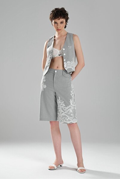 tw3 Γυναικείο σορτς βερμούδα με δαντέλα με απλικέ σχέδιο