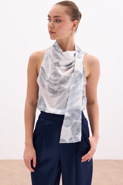 Sateen Fularlı Desenli Bluz - Siyah