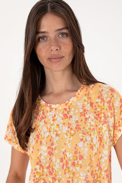 U.S. Polo Assn. Women's Orange Patterned Crew Neck T-Shirt 50300766-Vr202
