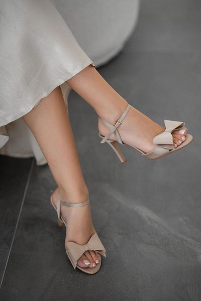 Parponi Viki Bow Heeled Satin Evening Dress Shoes Tan