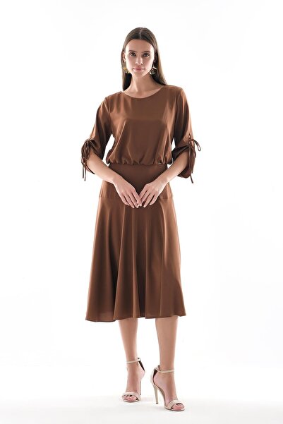 EXPLOSION Kolu Bağlama Detaylı Beli Korsajlı Midi Boy Kloş Etekli Elbise