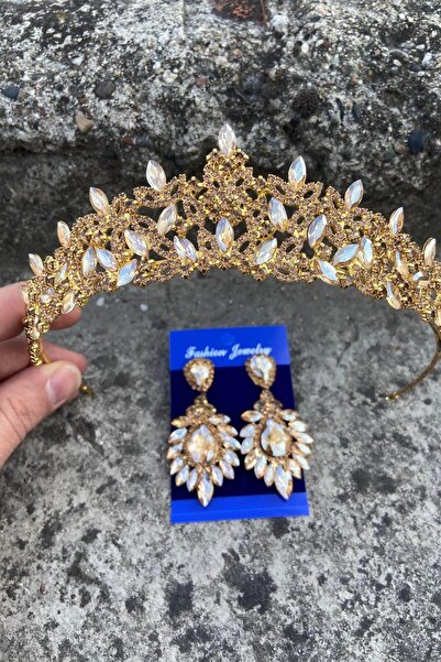 Hobigram Clara Gold Bridal Henna Crown Special Occasion Accessory Women's Crown and Wide Shuttle Earrings Set