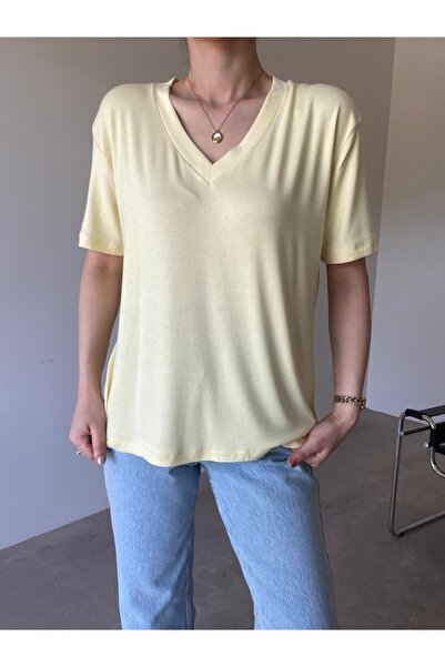 Bade Butik Κίτρινο μπλουζάκι με μαλακή υφή με λαιμόκοψη σε σχήμα V