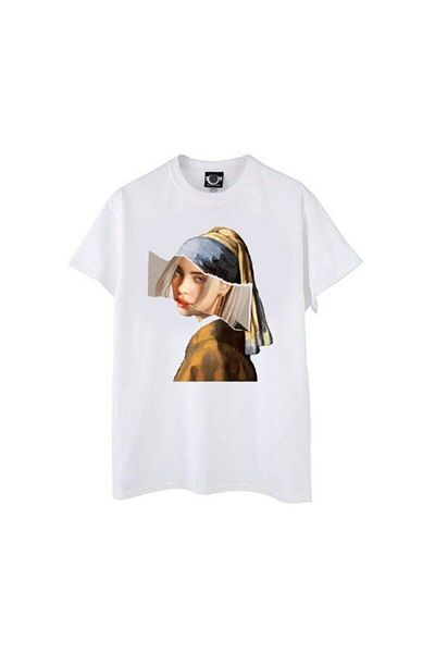 Pisa Art Унисекс бяла тениска с перлени обеци Billie Eilish