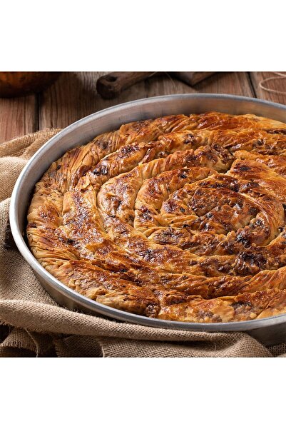 İNANÇ FIRIN Cevizli Köy Baklavası Tepsi + Boşnak Böreği Tepsi Ispanaklı