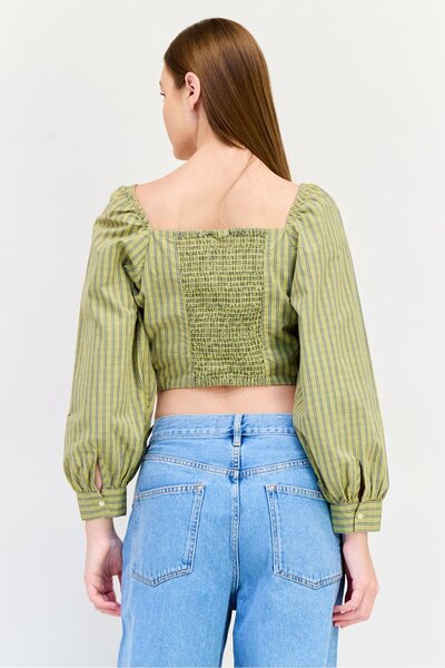 Levi's Women V-Neck Long Sleeve Tartan Print Crop Top, Multicolor