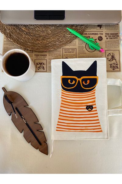 DUTTDİKİM Kitcannery Cloth Book and Notebook Bag Cream Floor Cat Printed 17X24 cm |   Pen Holder with Eye |   With Lid
