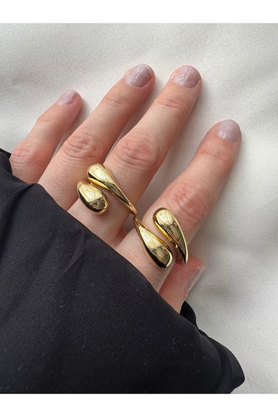 Petra Jeweils Spiral Gold Ring
